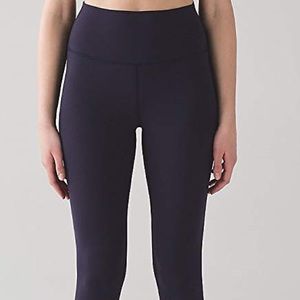 Lululemon black 7/8 aligns
